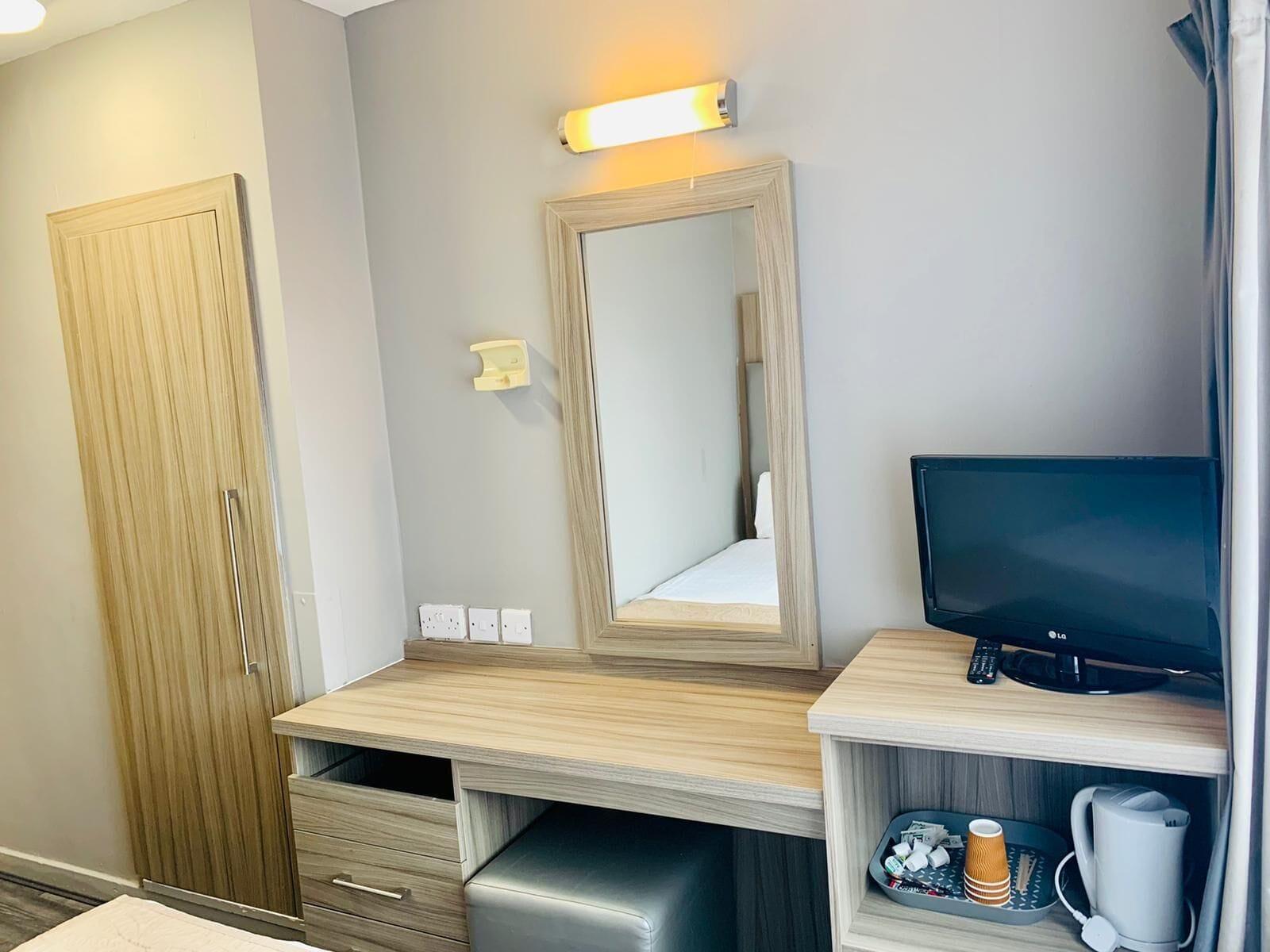 לונדון Hotel Lily מראה חיצוני תמונה