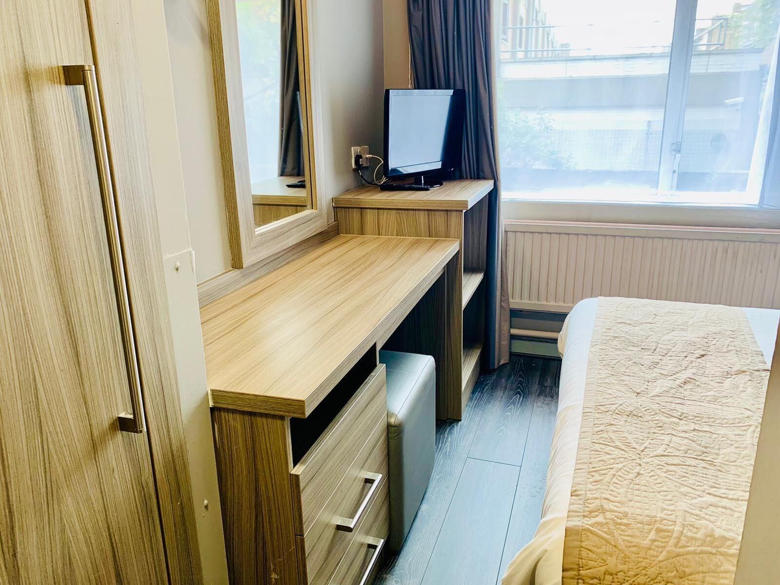 לונדון Hotel Lily מראה חיצוני תמונה