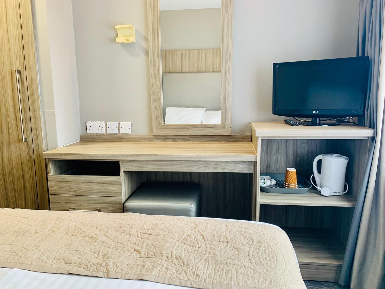 לונדון Hotel Lily מראה חיצוני תמונה