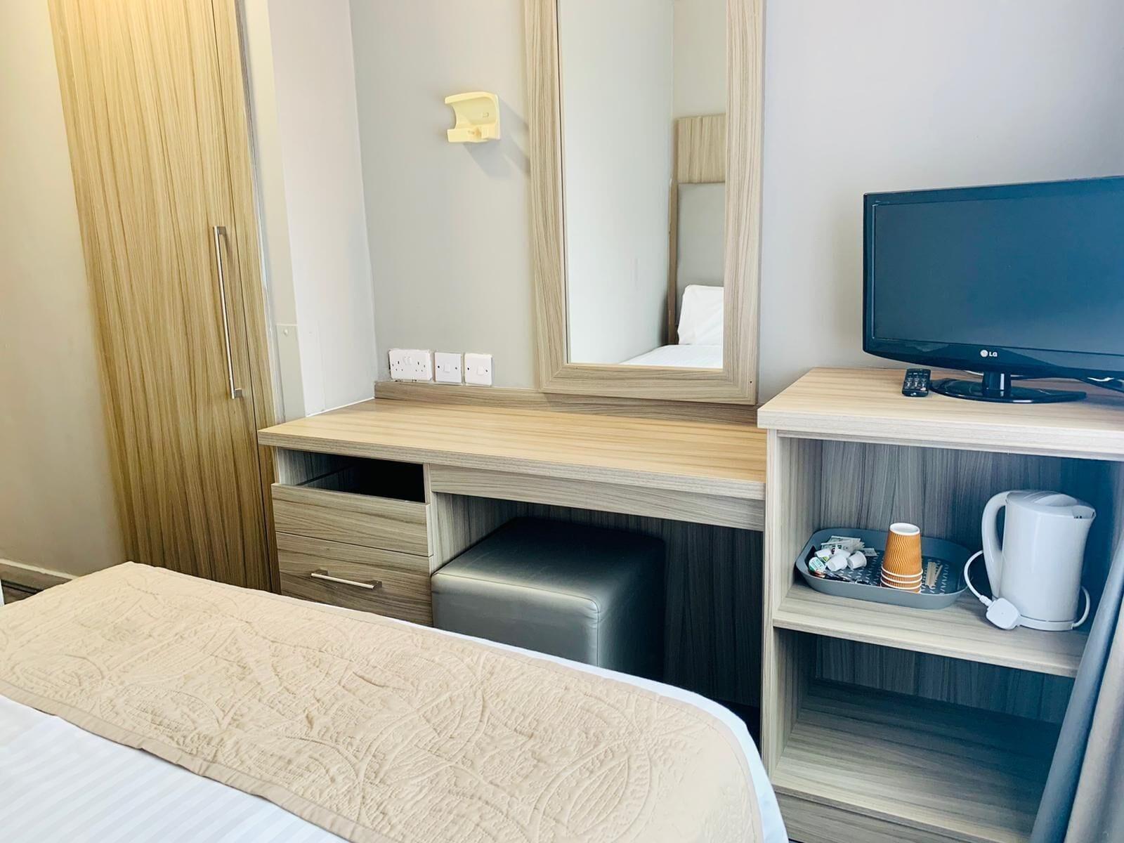 לונדון Hotel Lily מראה חיצוני תמונה