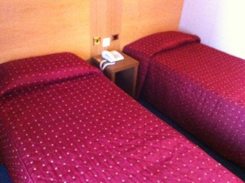 לונדון Hotel Lily מראה חיצוני תמונה
